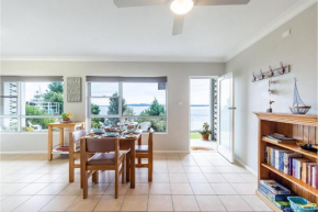 Quarterdeck 1 12 Magnus St fantastic unit with spectacular views